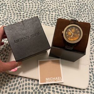 Michael Kors Brown Watch Elegant Accessory Womens